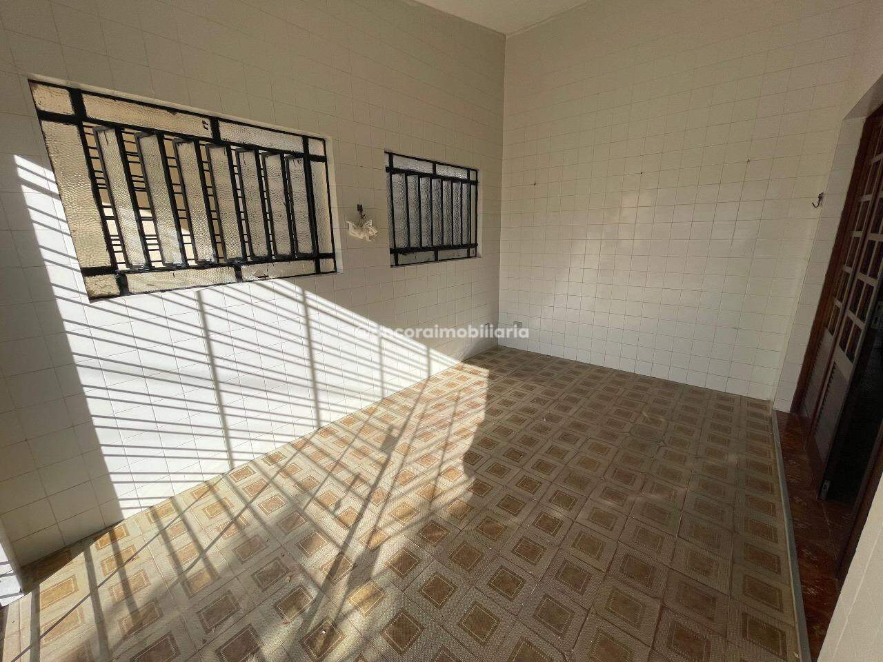 Casa para aluguel no Engenho do Meio: 