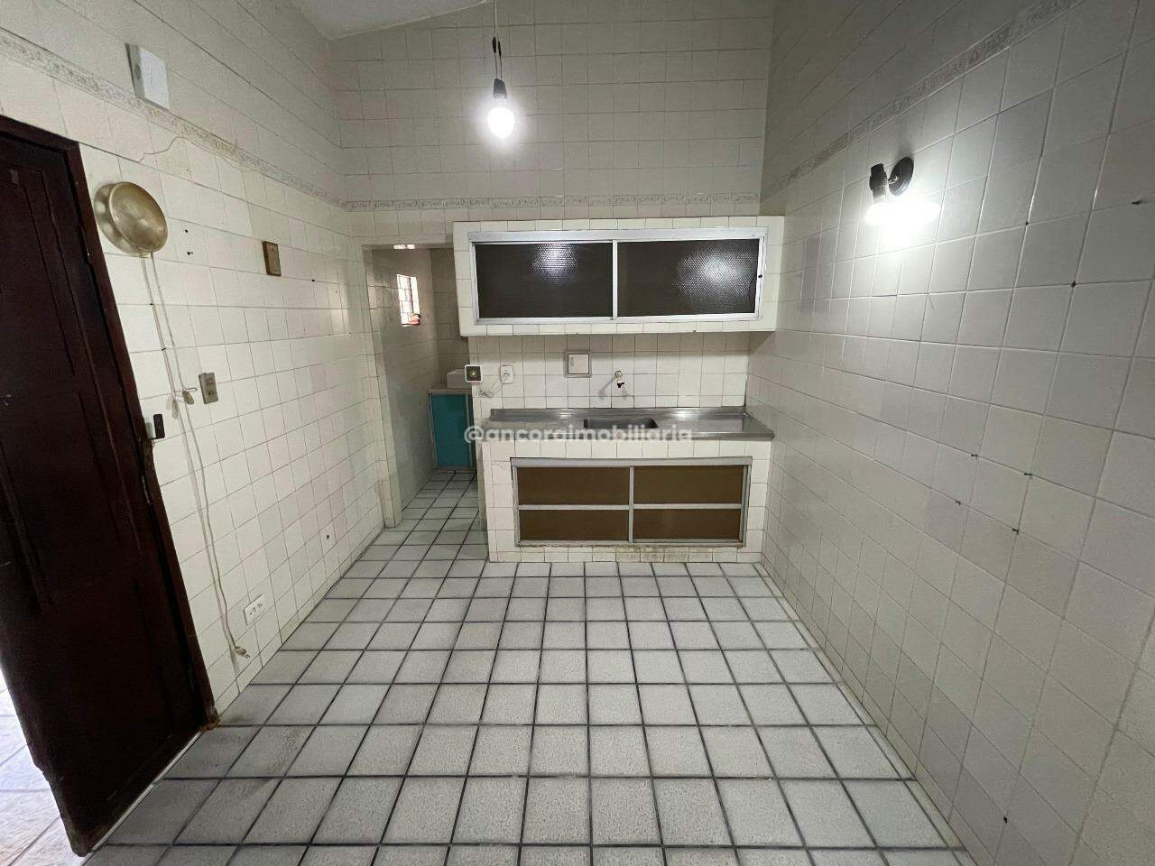 Casa para aluguel no Engenho do Meio: 
