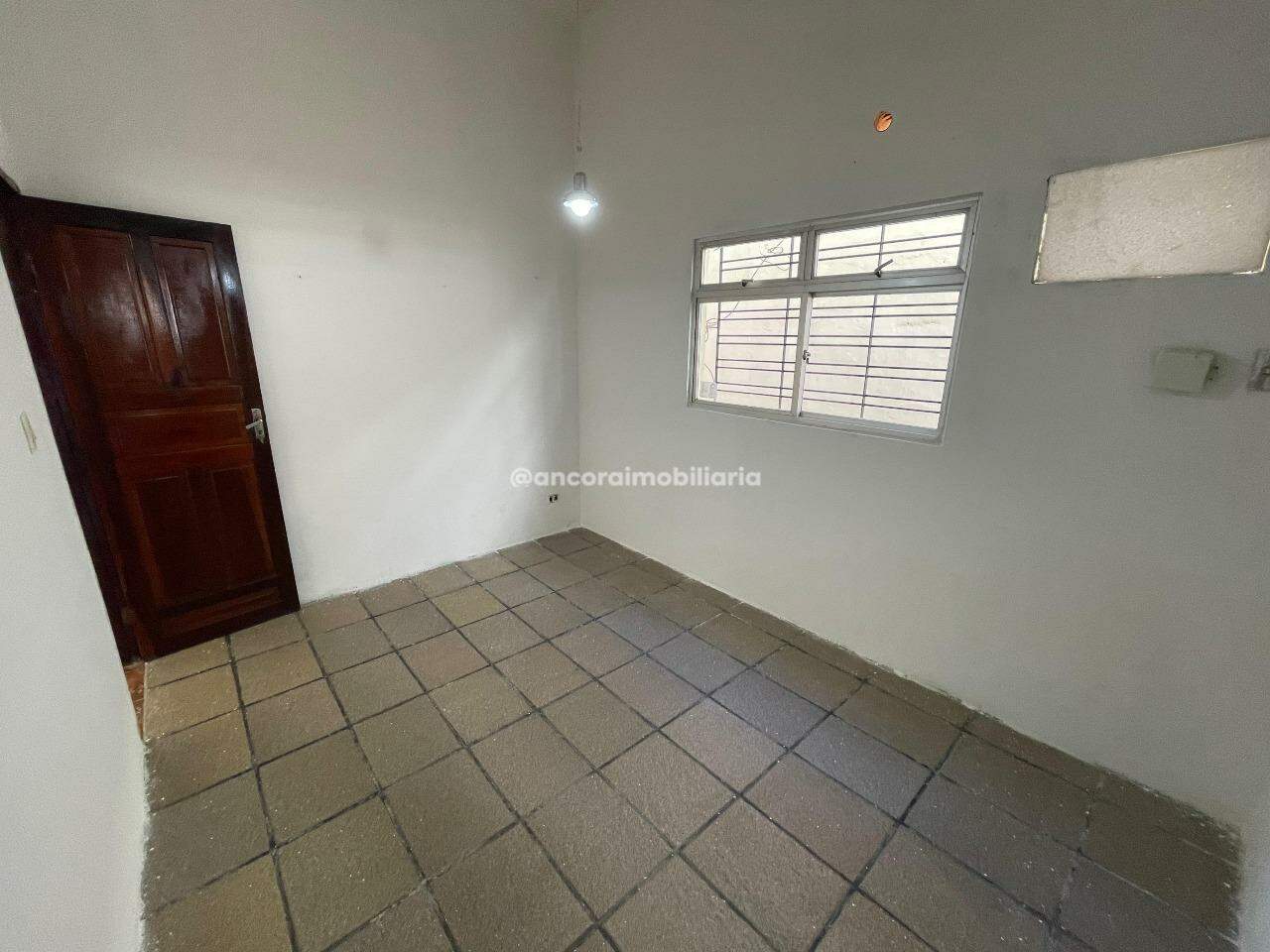 Casa para aluguel no Engenho do Meio: 
