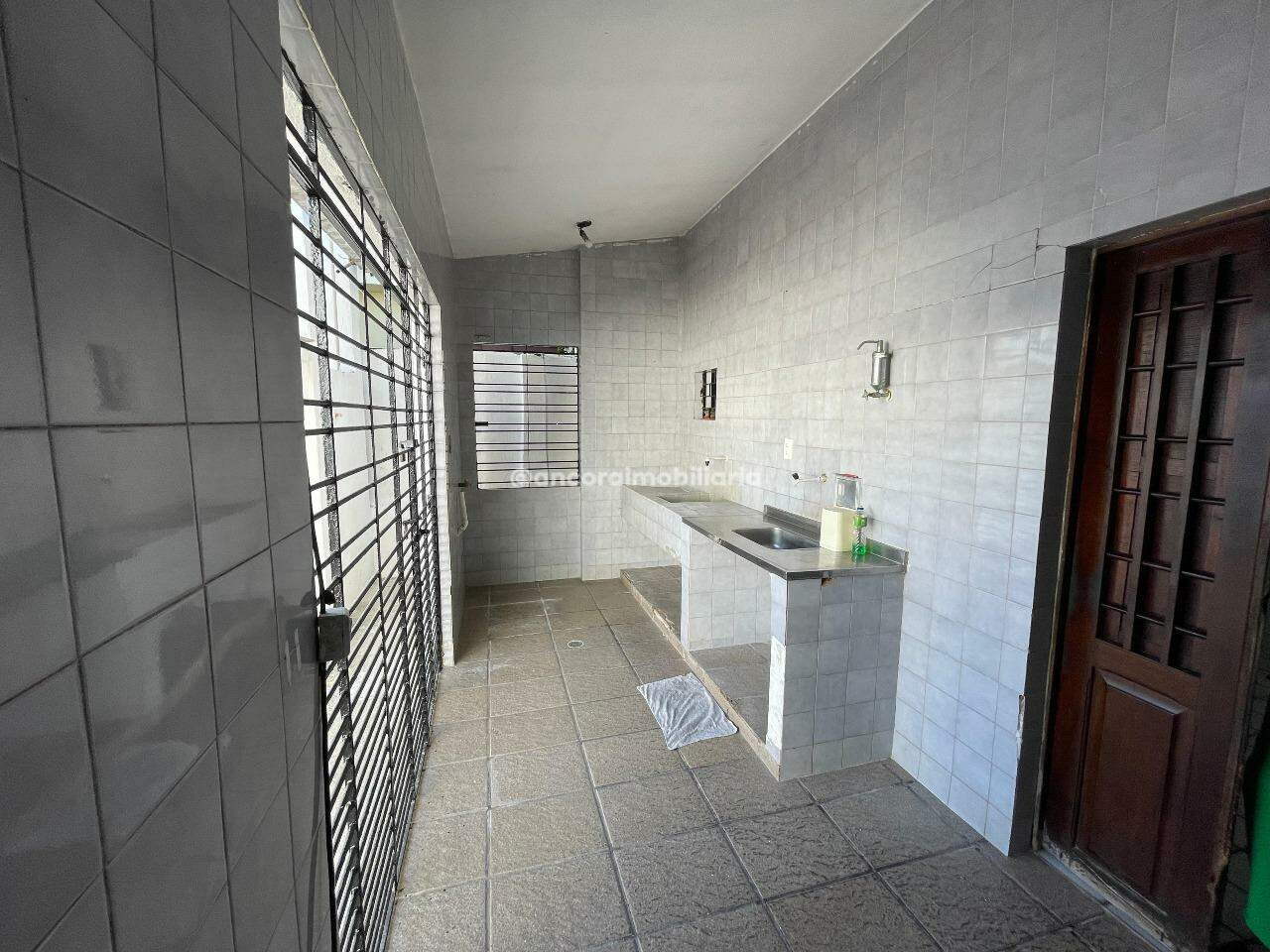Casa para aluguel no Engenho do Meio: 