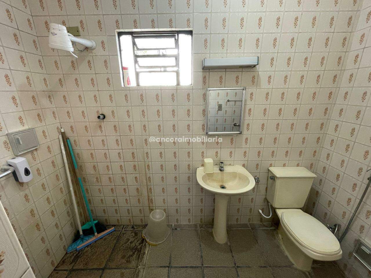 Casa para aluguel no Engenho do Meio: 