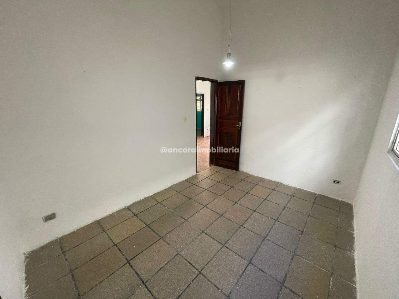 Casa para aluguel no Engenho do Meio: 