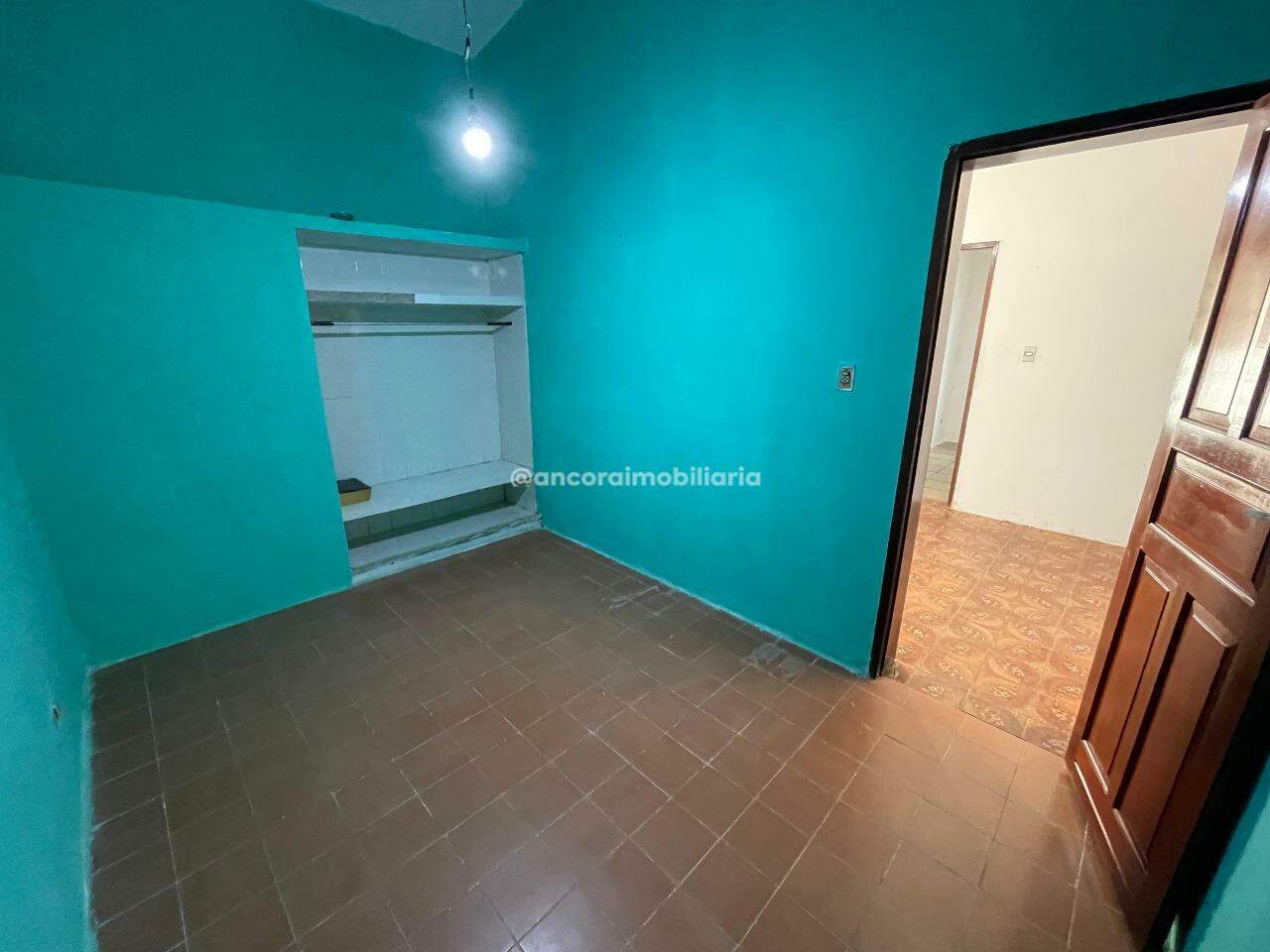 Casa para aluguel no Engenho do Meio: 