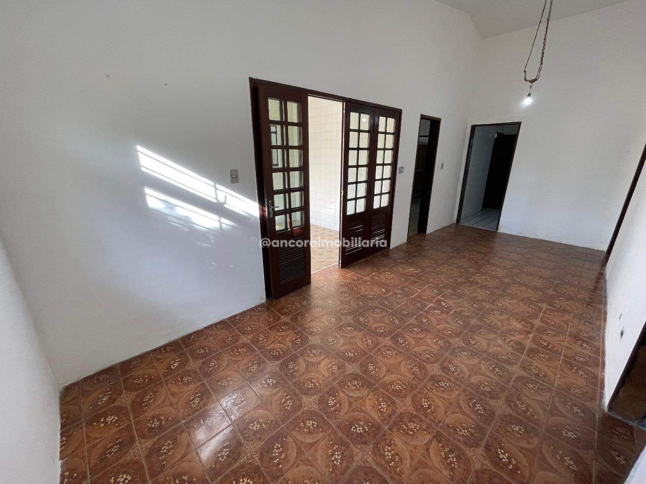 Casa para aluguel no Engenho do Meio: 