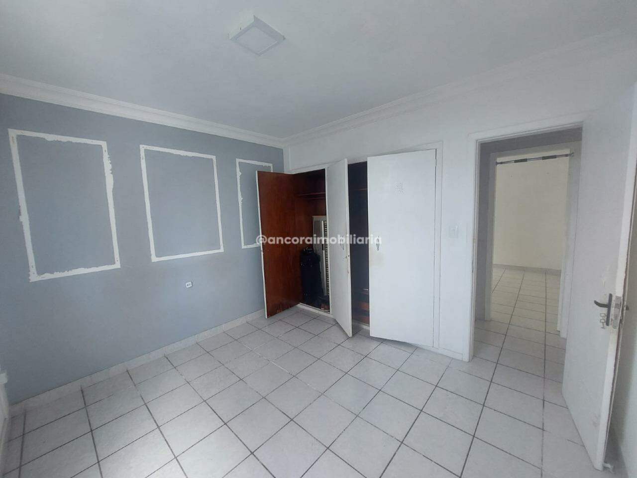 Apartamento à venda no Encruzilhada: 