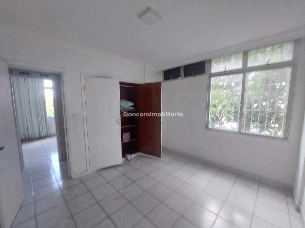 Apartamento à venda no Encruzilhada: 