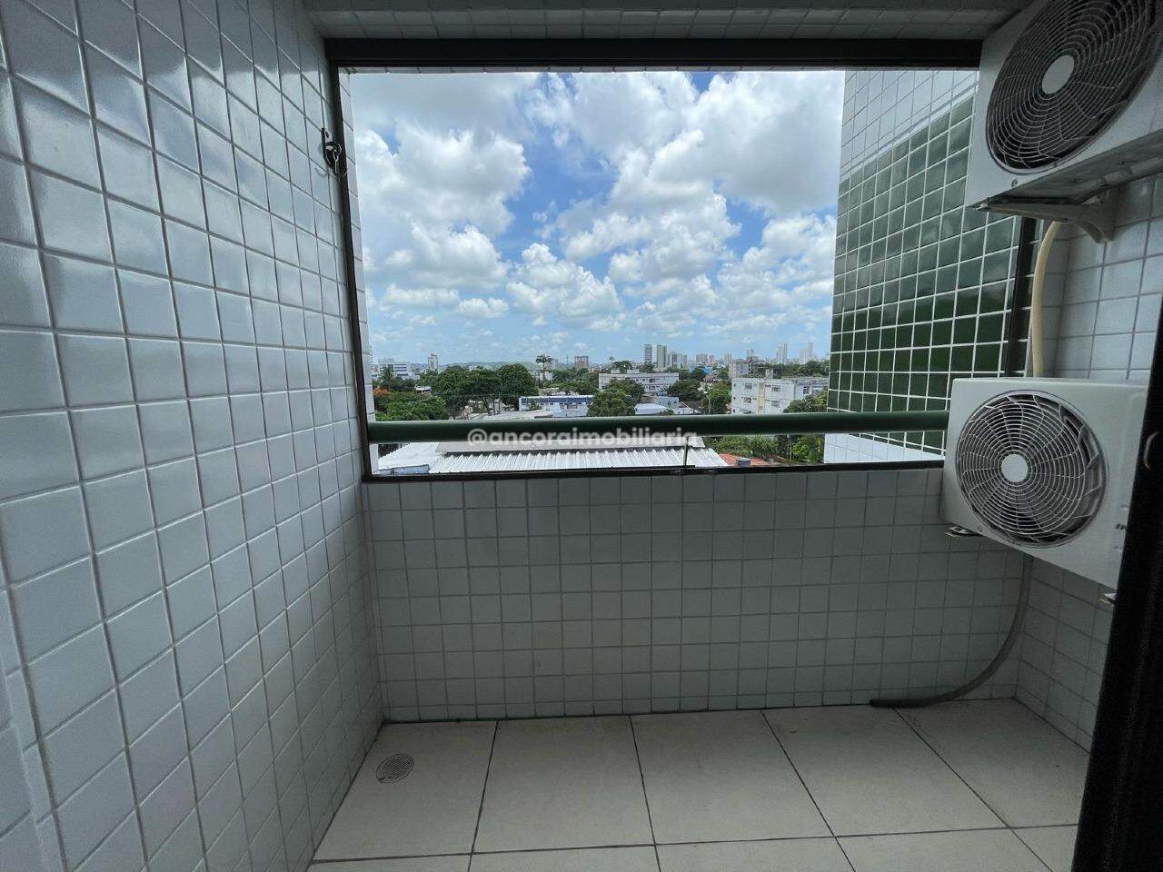Apartamento à venda no Engenho do Meio: