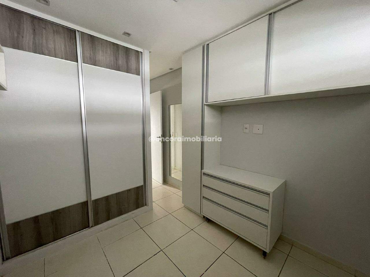 Apartamento à venda no Engenho do Meio: