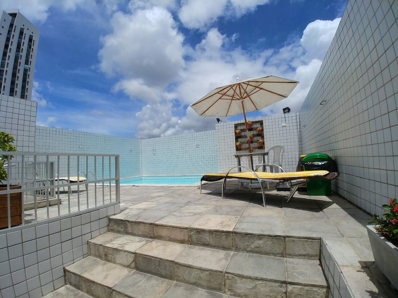 Apartamento à venda no Monteiro: 