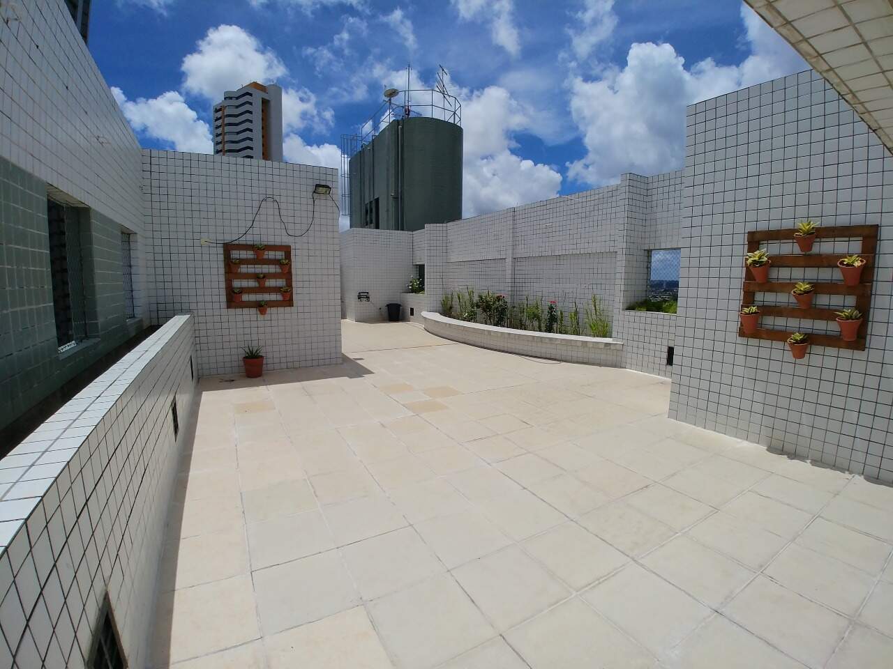 Apartamento à venda no Monteiro: 