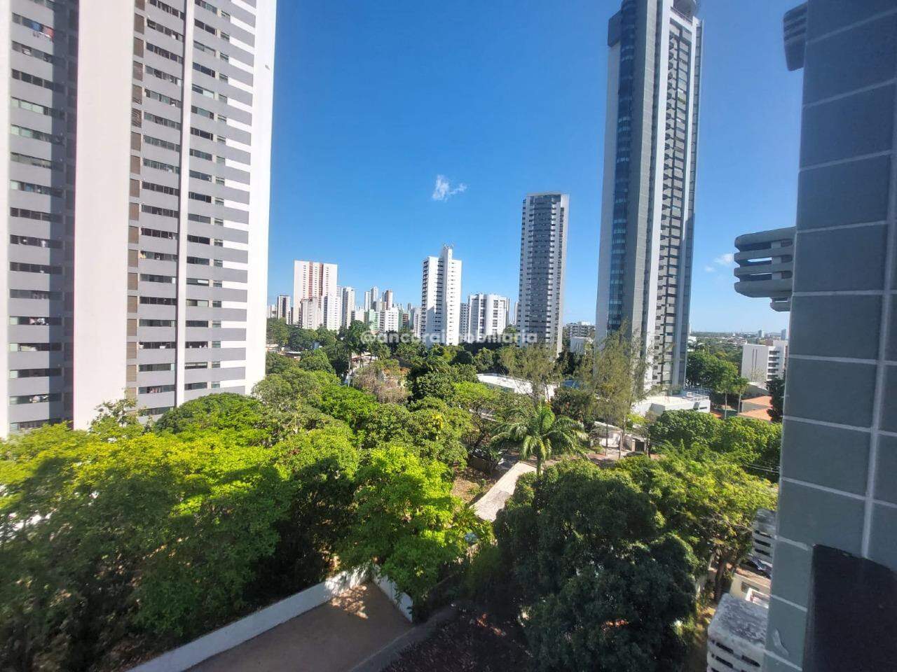 Apartamento à venda no Monteiro: 