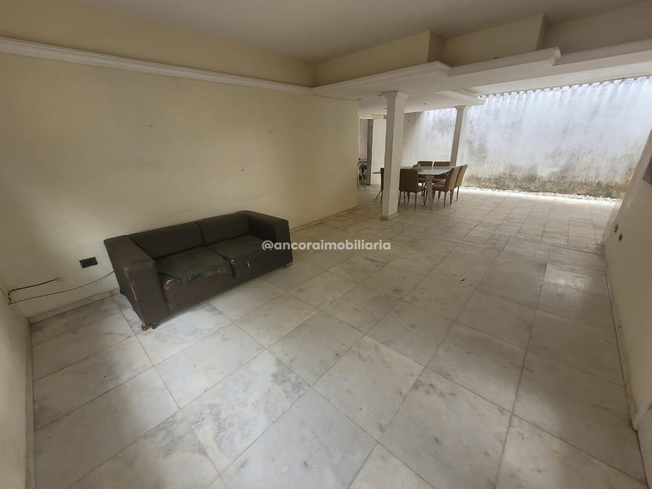 Casa Comercial para aluguel no Bongi: 