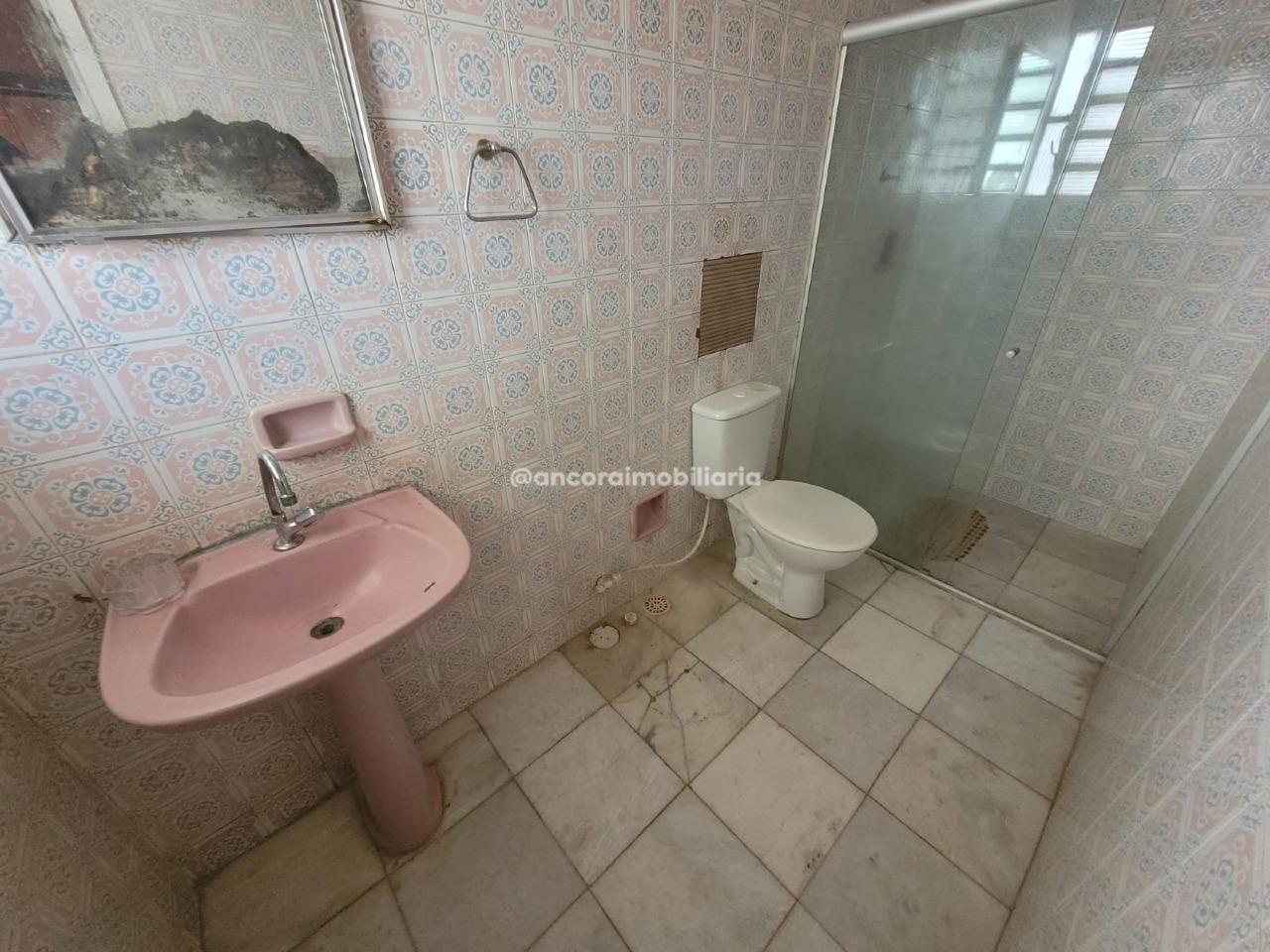 Casa Comercial para aluguel no Bongi: 