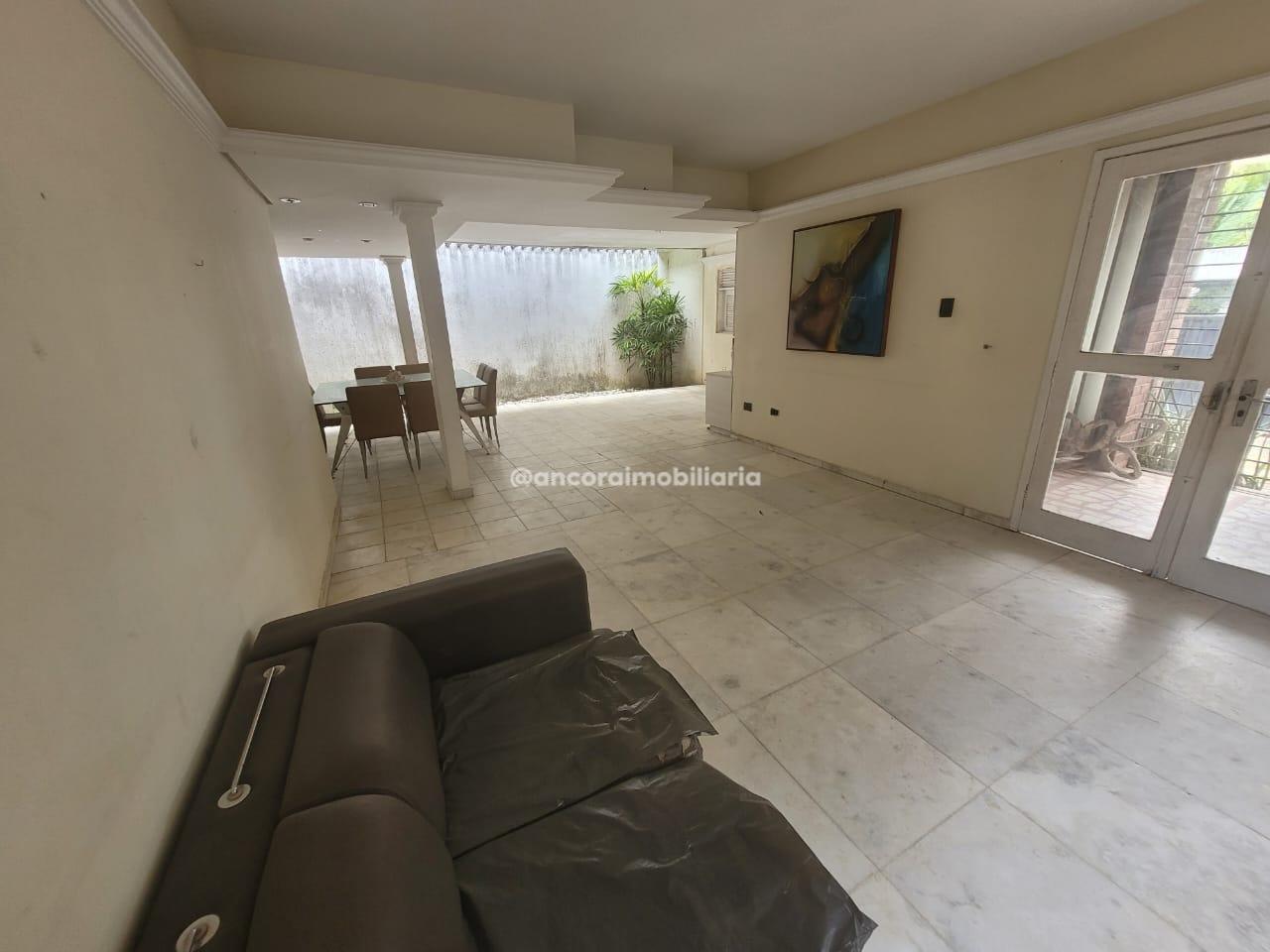 Casa Comercial para aluguel no Bongi: 