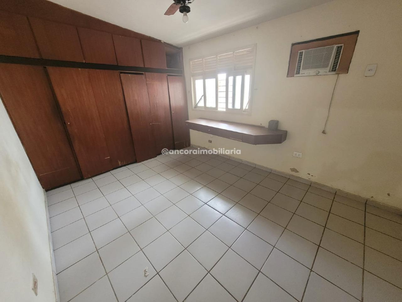 Casa Comercial para aluguel no Bongi: 