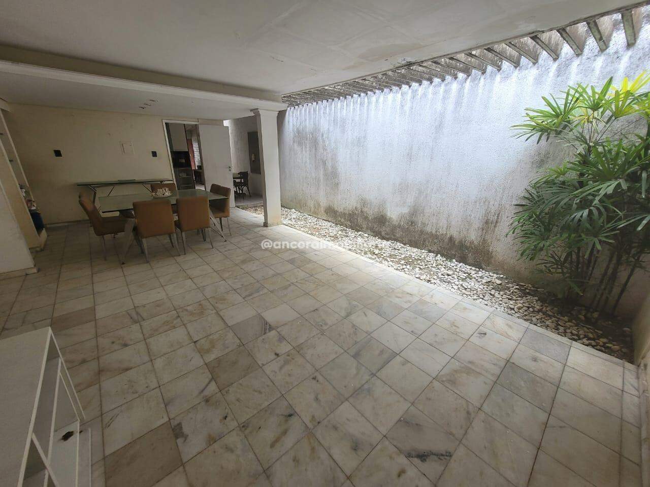 Casa para aluguel no Bongi: 