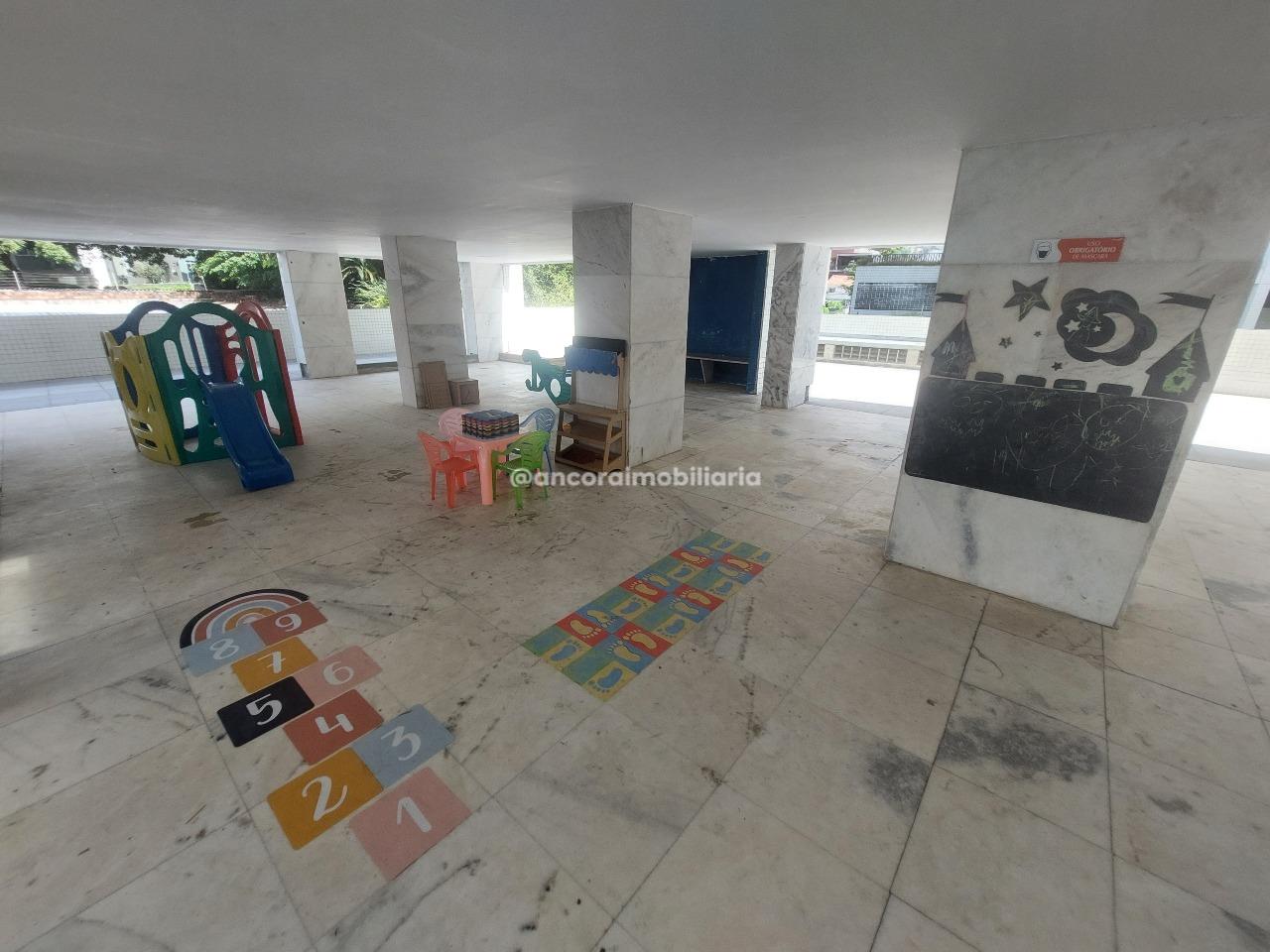 Apartamento à venda no Espinheiro: 