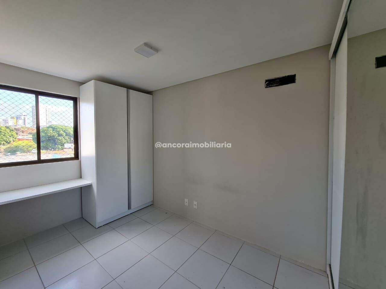 Apartamento à venda no Encruzilhada: 