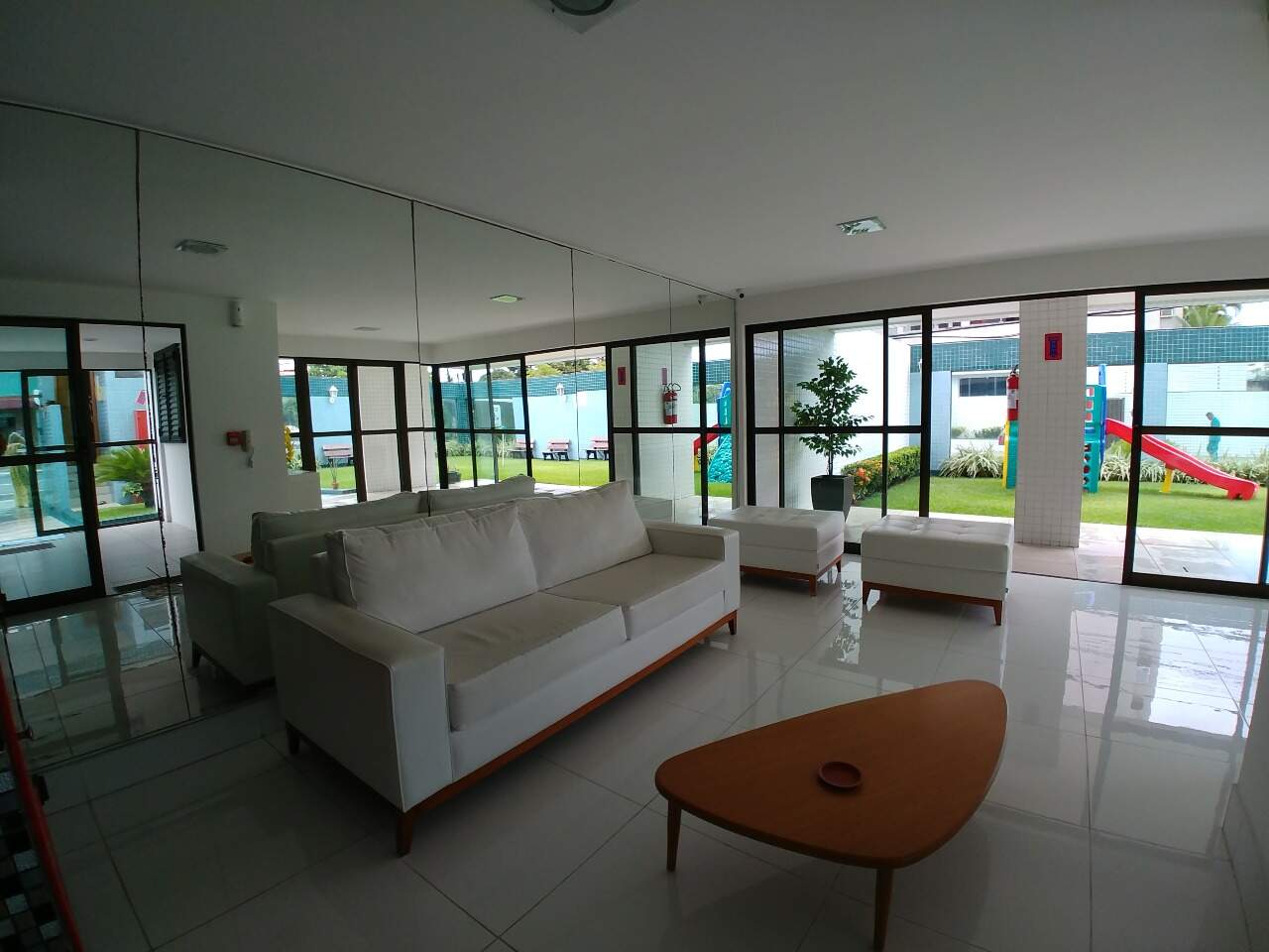 Apartamento para aluguel no Candeias: 