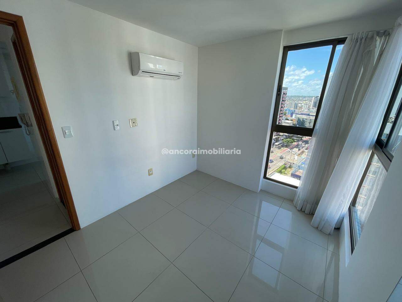 Apartamento para aluguel no Candeias: 