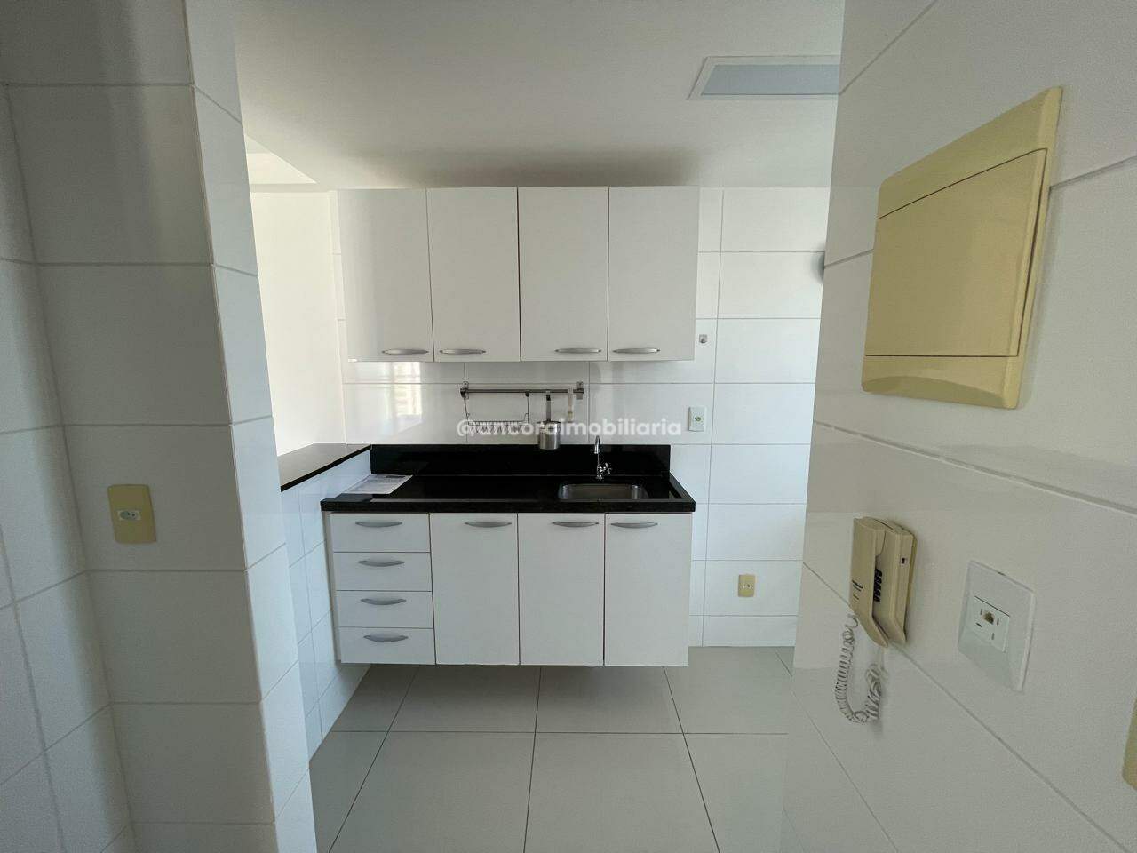 Apartamento para aluguel no Candeias: 