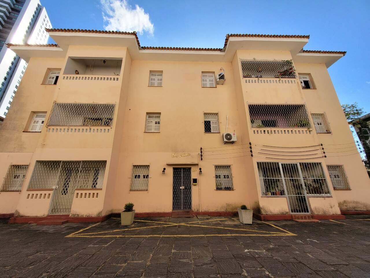 Apartamento para aluguel no Graças: 