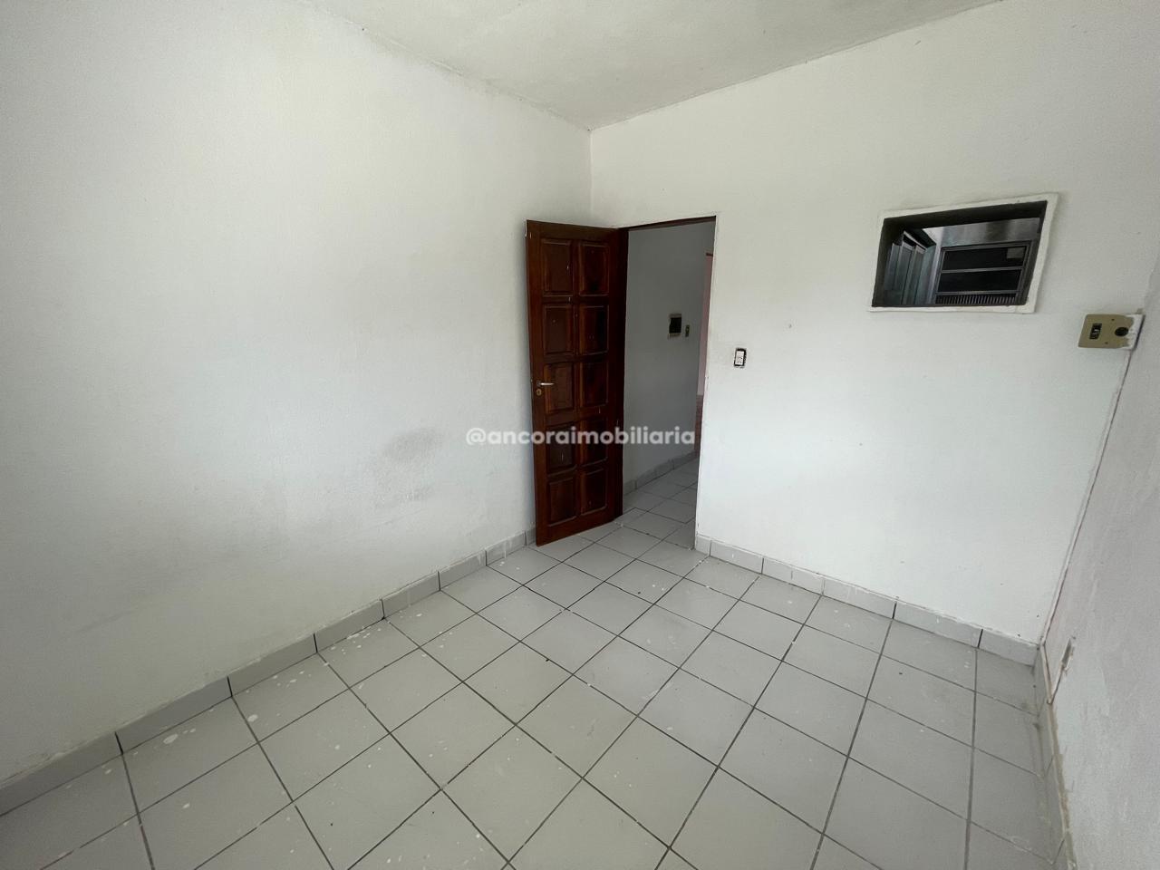 Casa para aluguel no Engenho do Meio: 