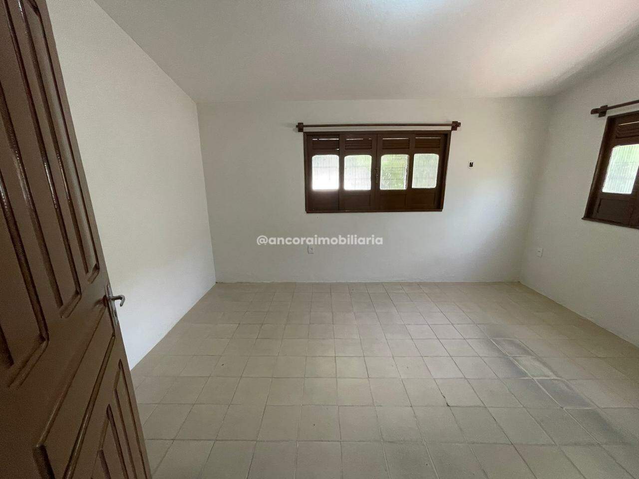 Casa para aluguel no Campo Grande: 