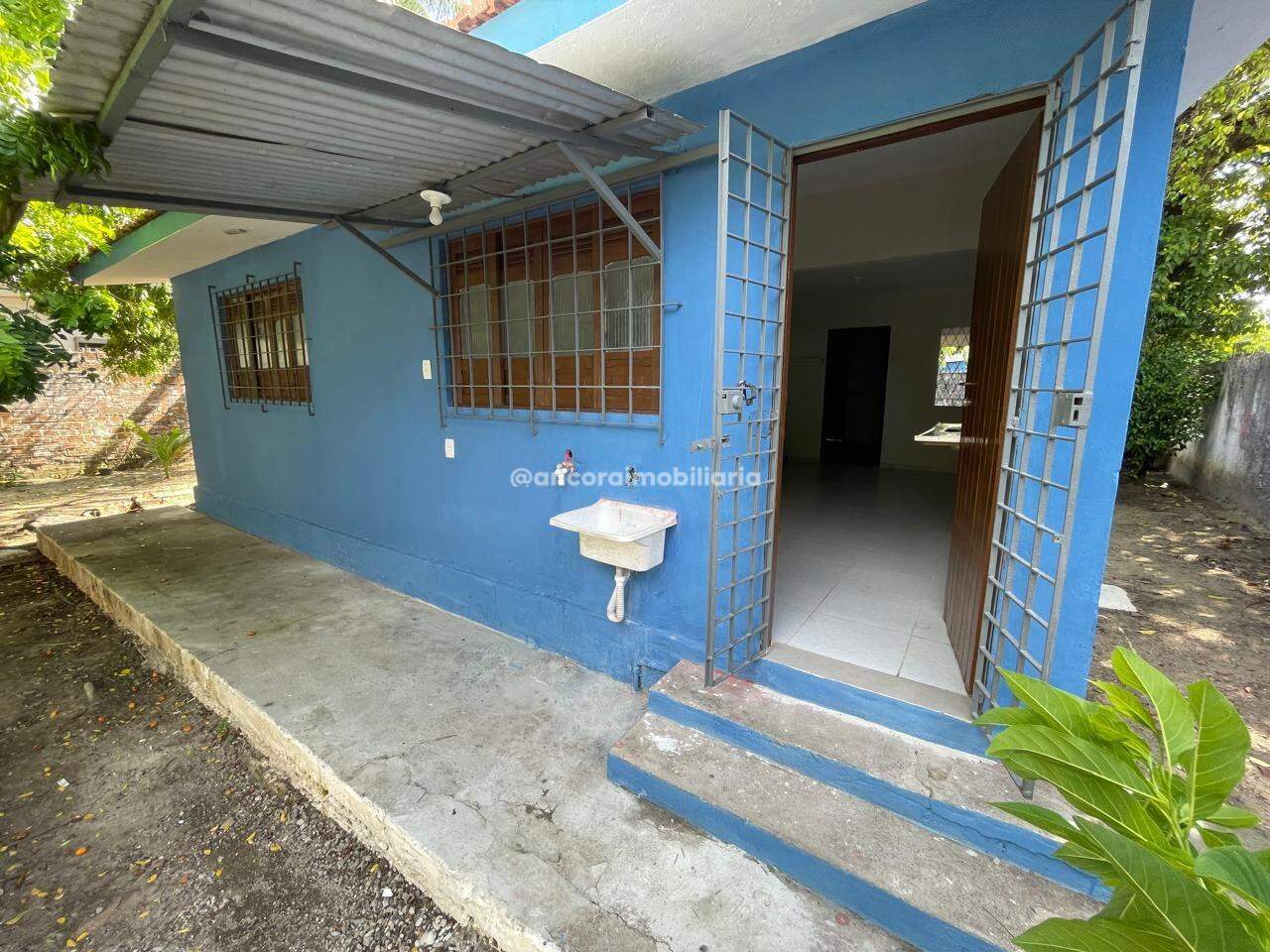 Casa para aluguel no Campo Grande: 