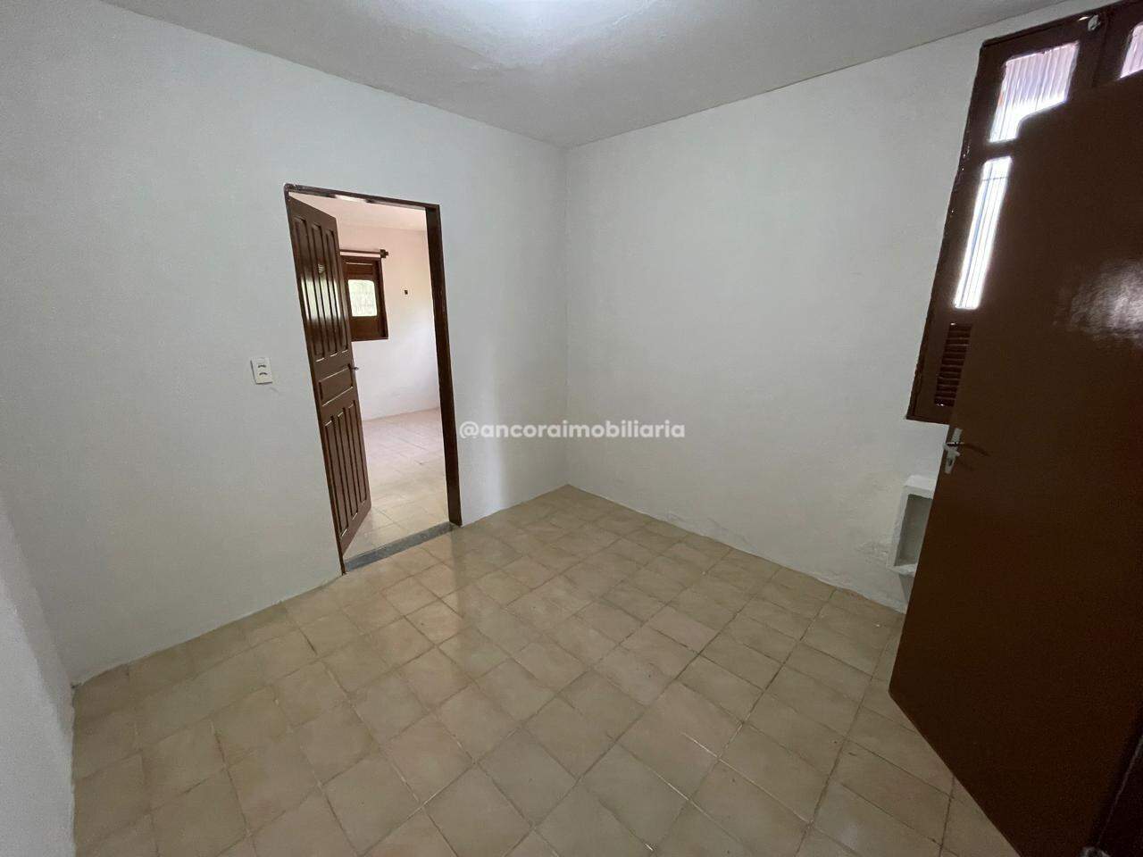 Casa para aluguel no Campo Grande: 