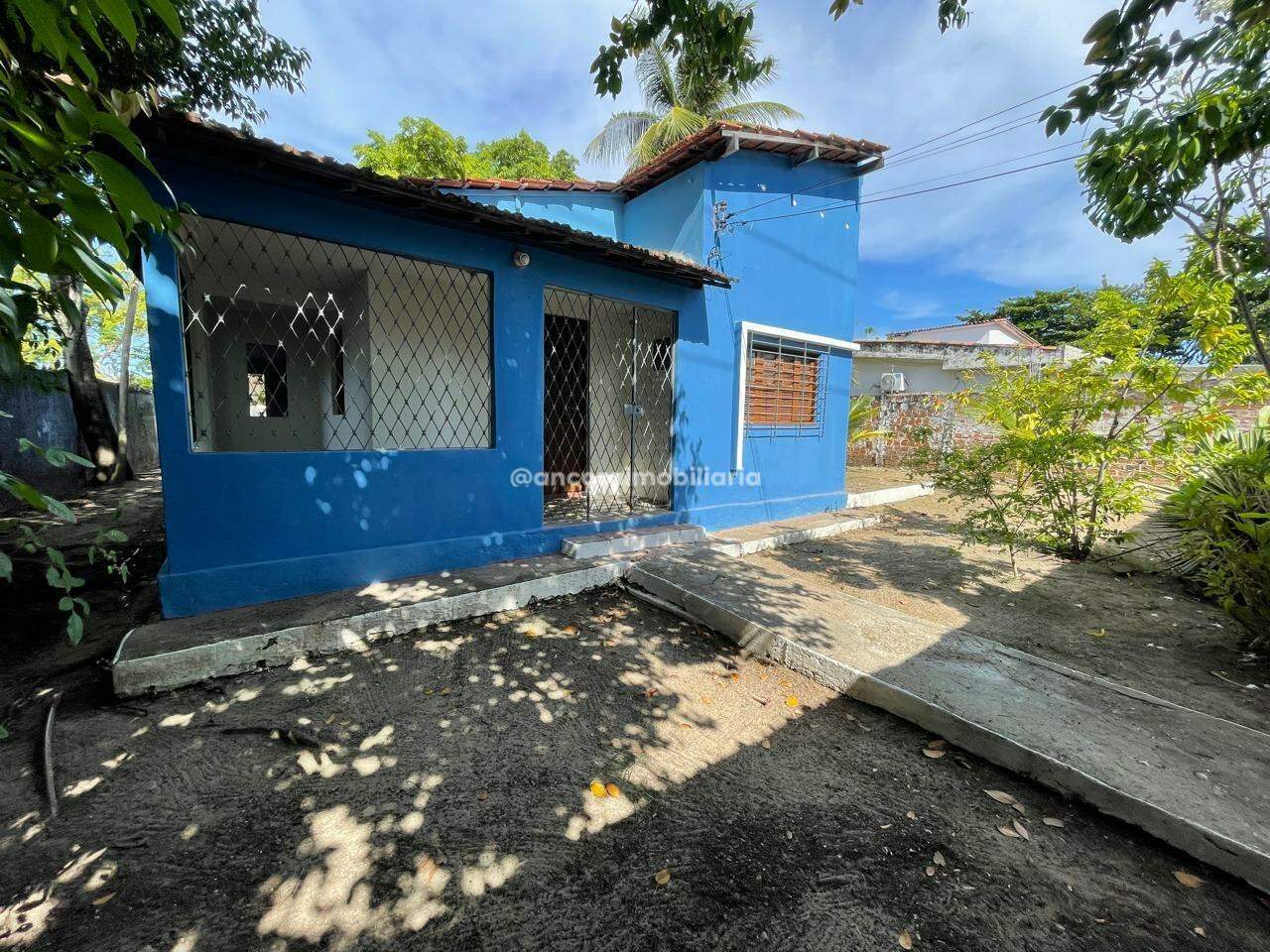 Casa para aluguel no Campo Grande: 