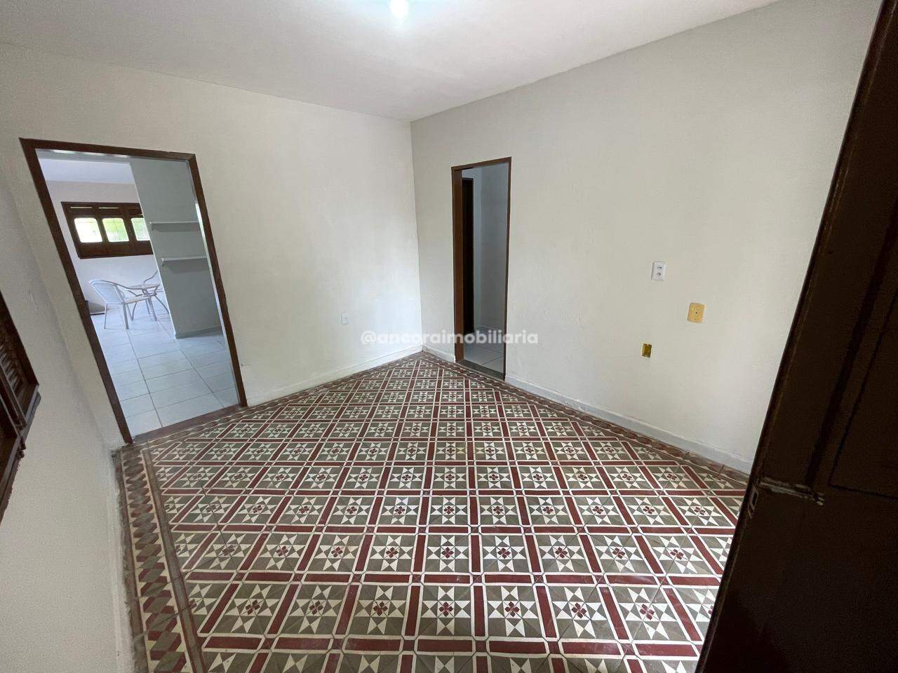 Casa para aluguel no Campo Grande: 