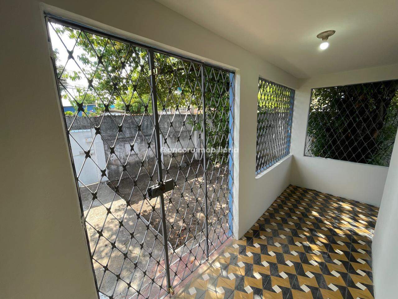 Casa para aluguel no Campo Grande: 