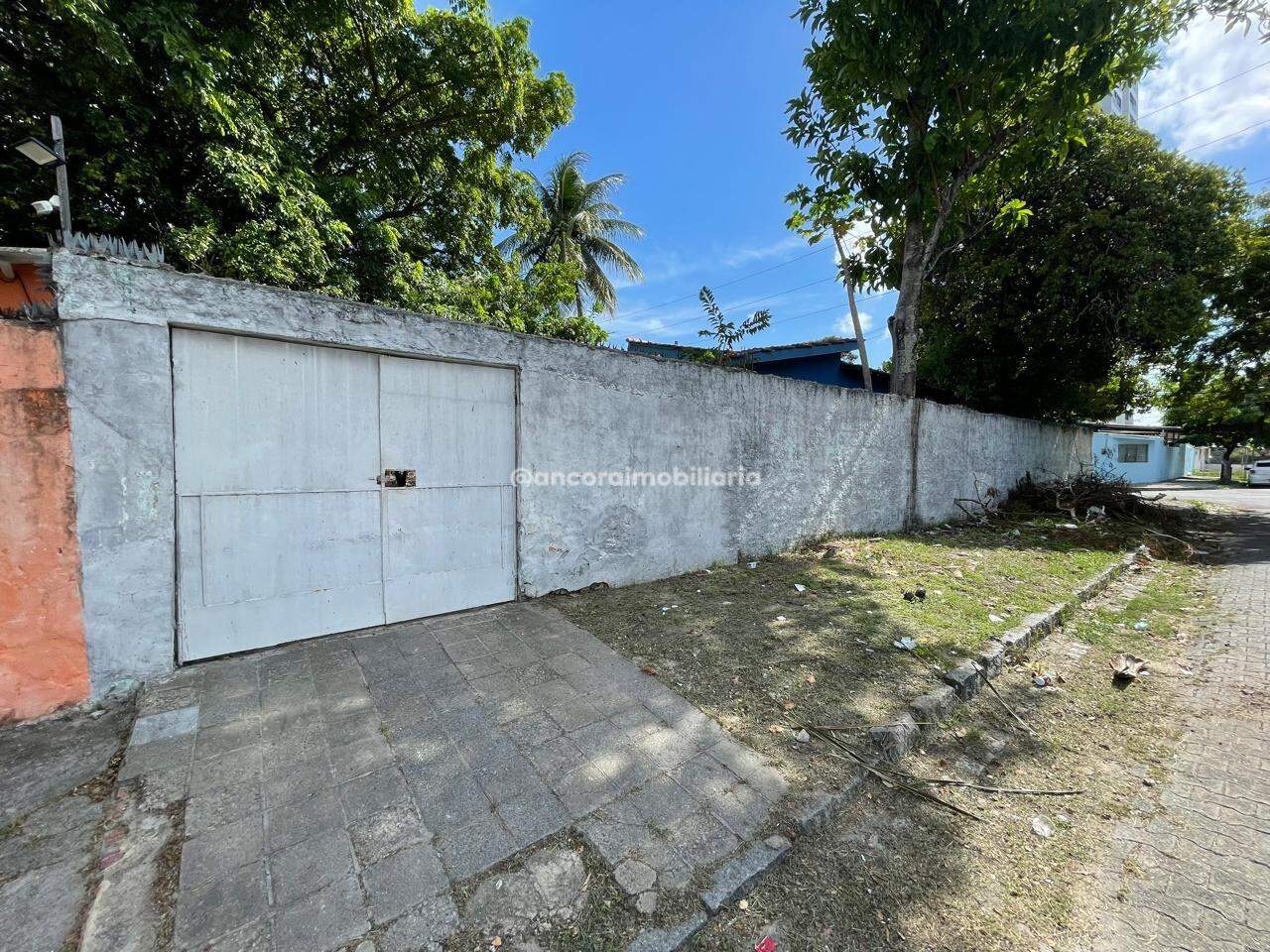 Casa para aluguel no Campo Grande: 