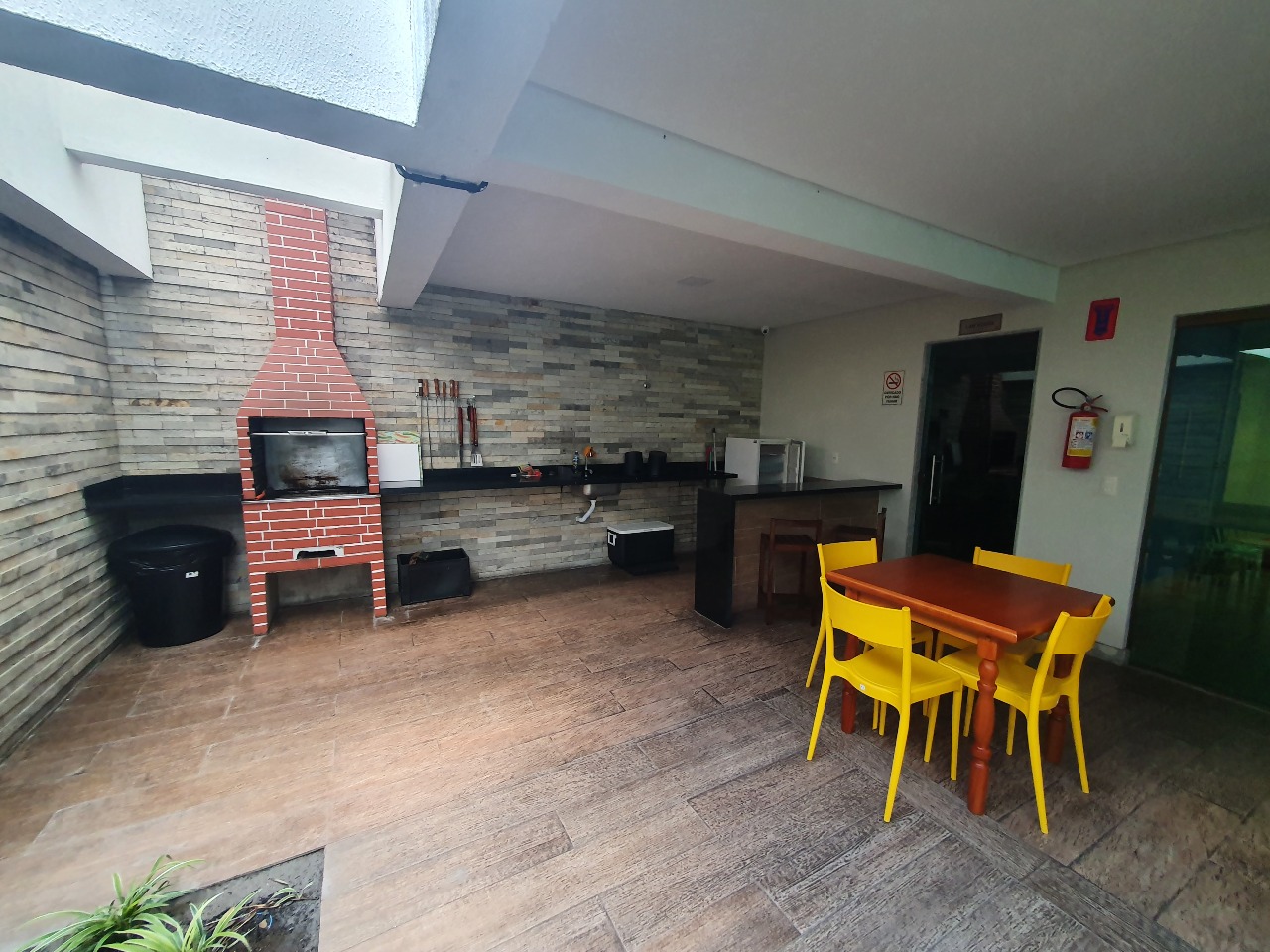 Apartamento para aluguel no Madalena: 