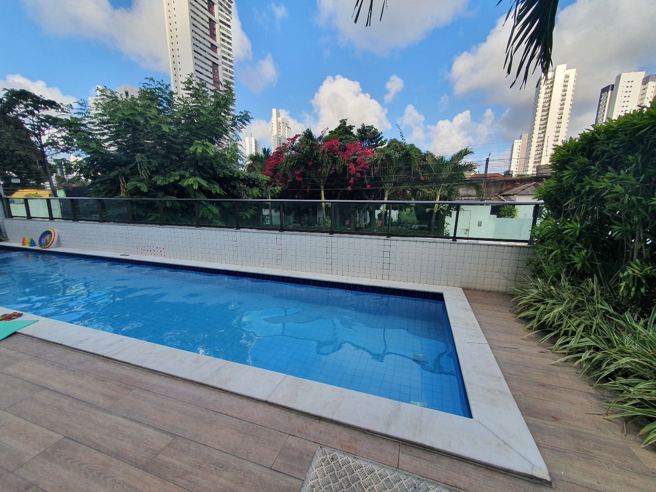 Apartamento para aluguel no Madalena: 