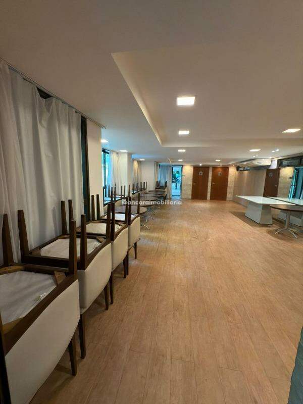 Apartamento à venda no Monteiro: 
