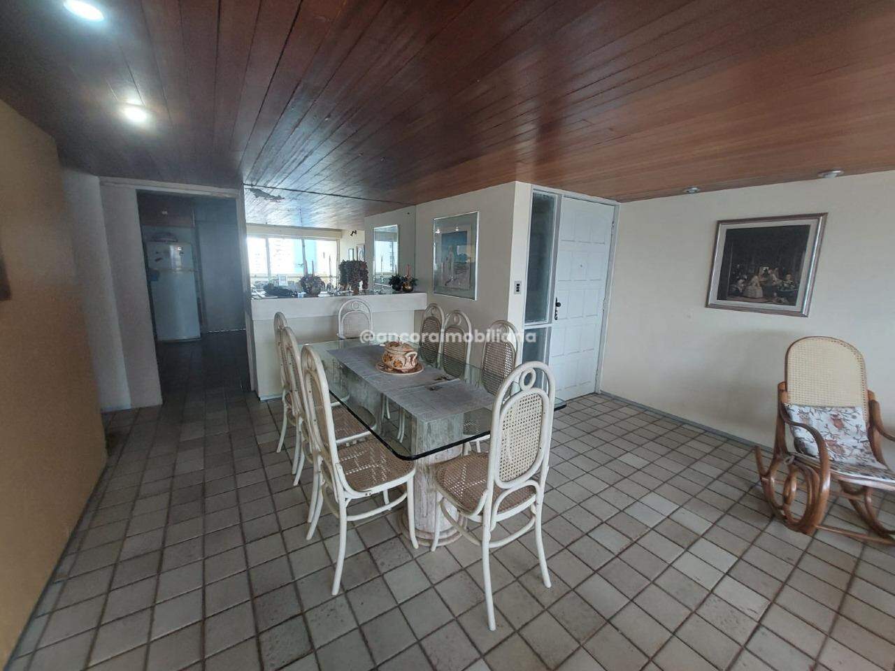 Apartamento à venda no Graças: 