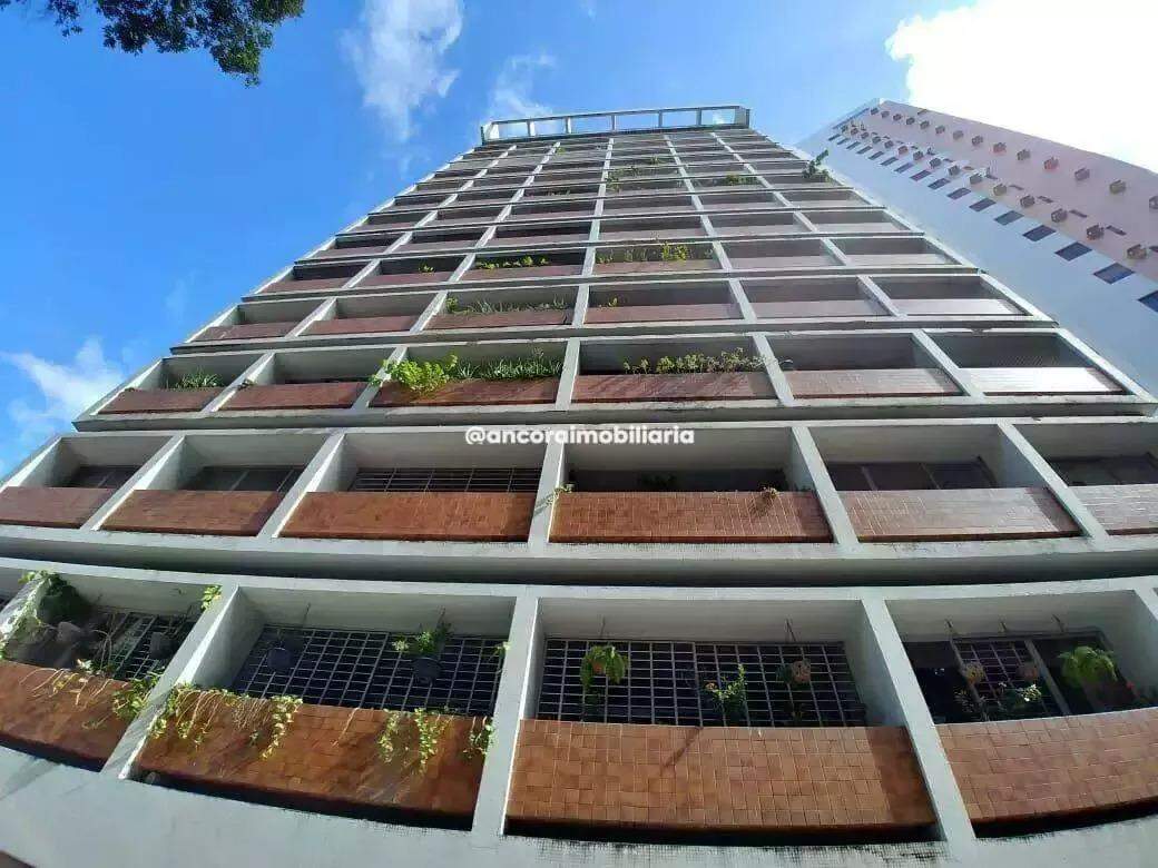 Apartamento à venda no Graças: 