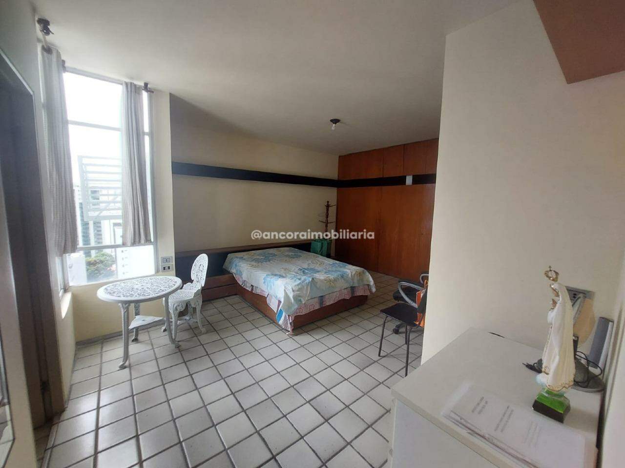Apartamento à venda no Graças: 