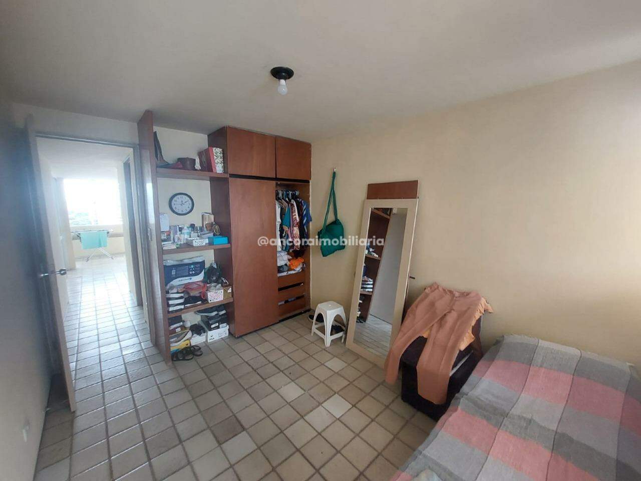 Apartamento à venda no Graças: 