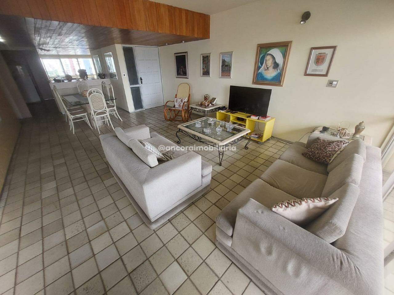 Apartamento à venda no Graças: 