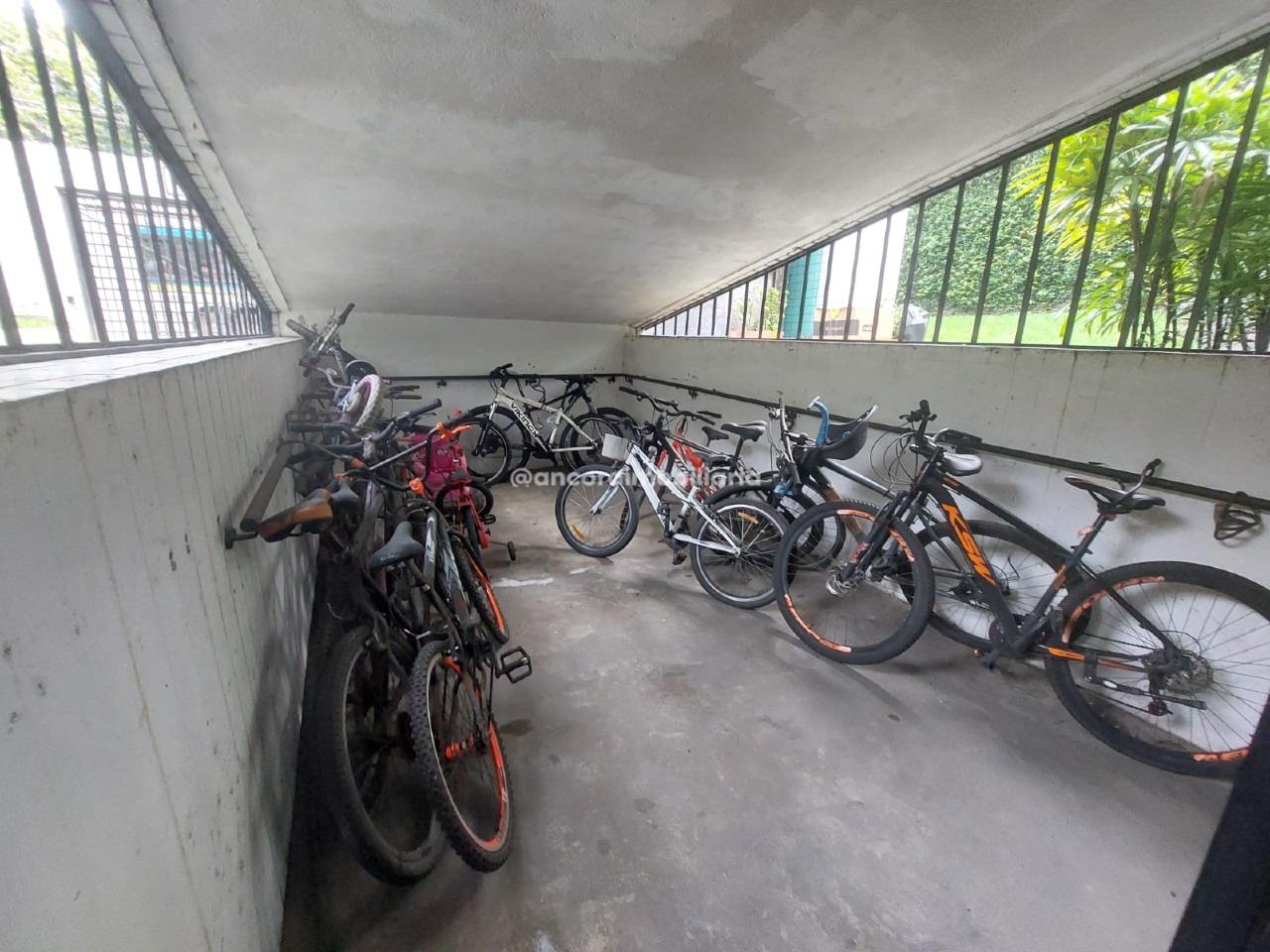 Apartamento à venda no Monteiro: 