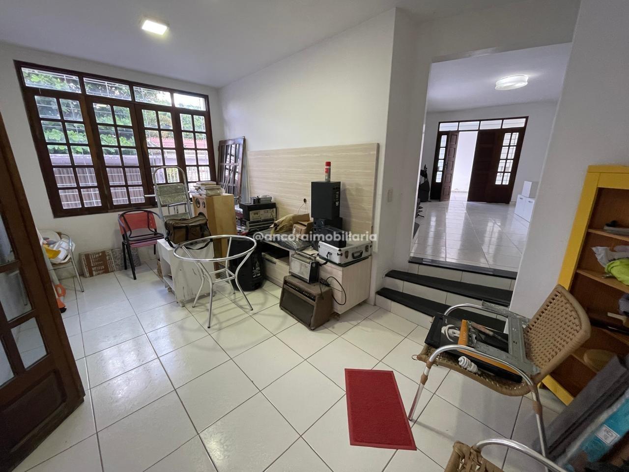 Casa Comercial para aluguel no Prado: 