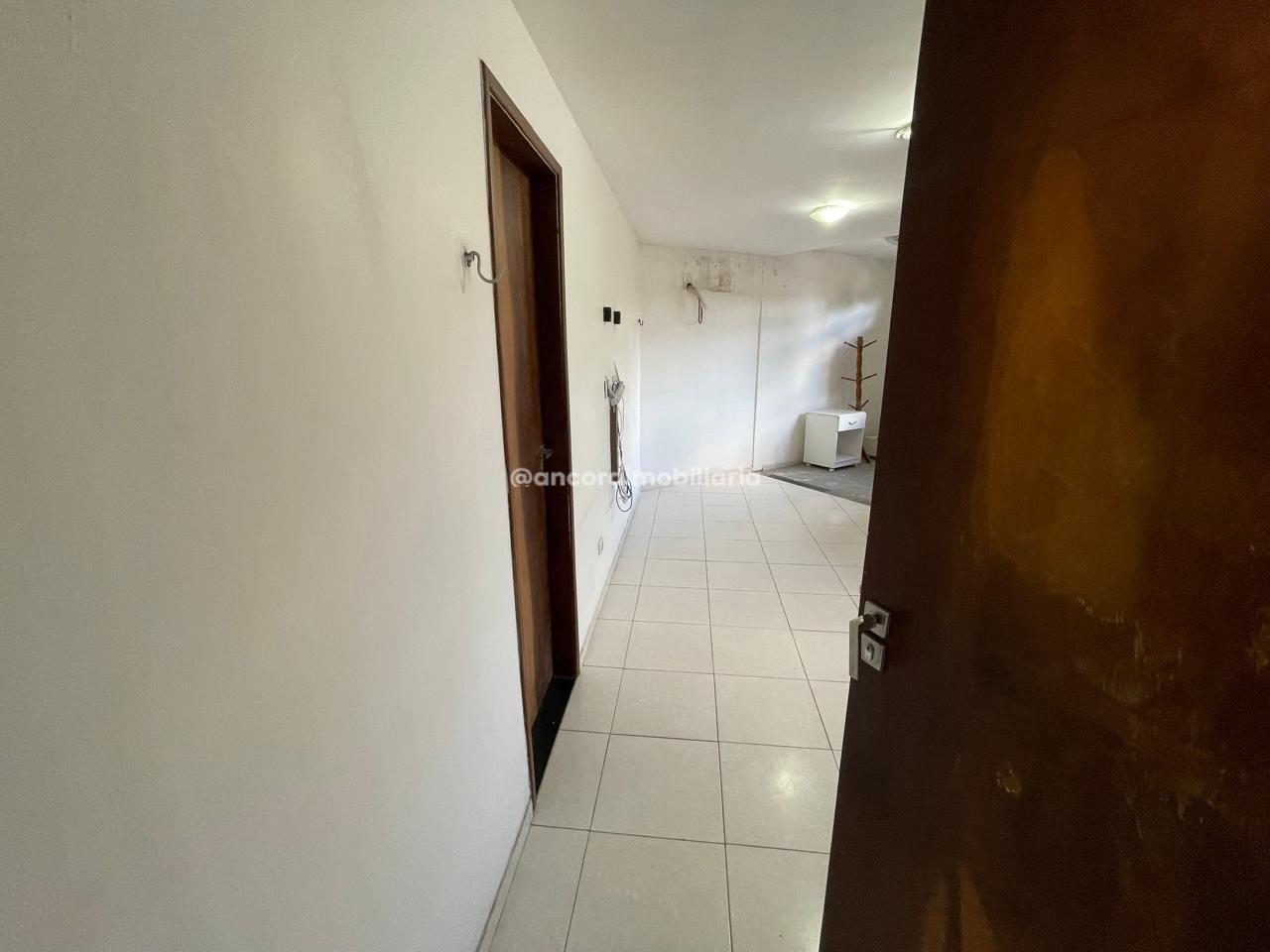 Casa Comercial para aluguel no Prado: 