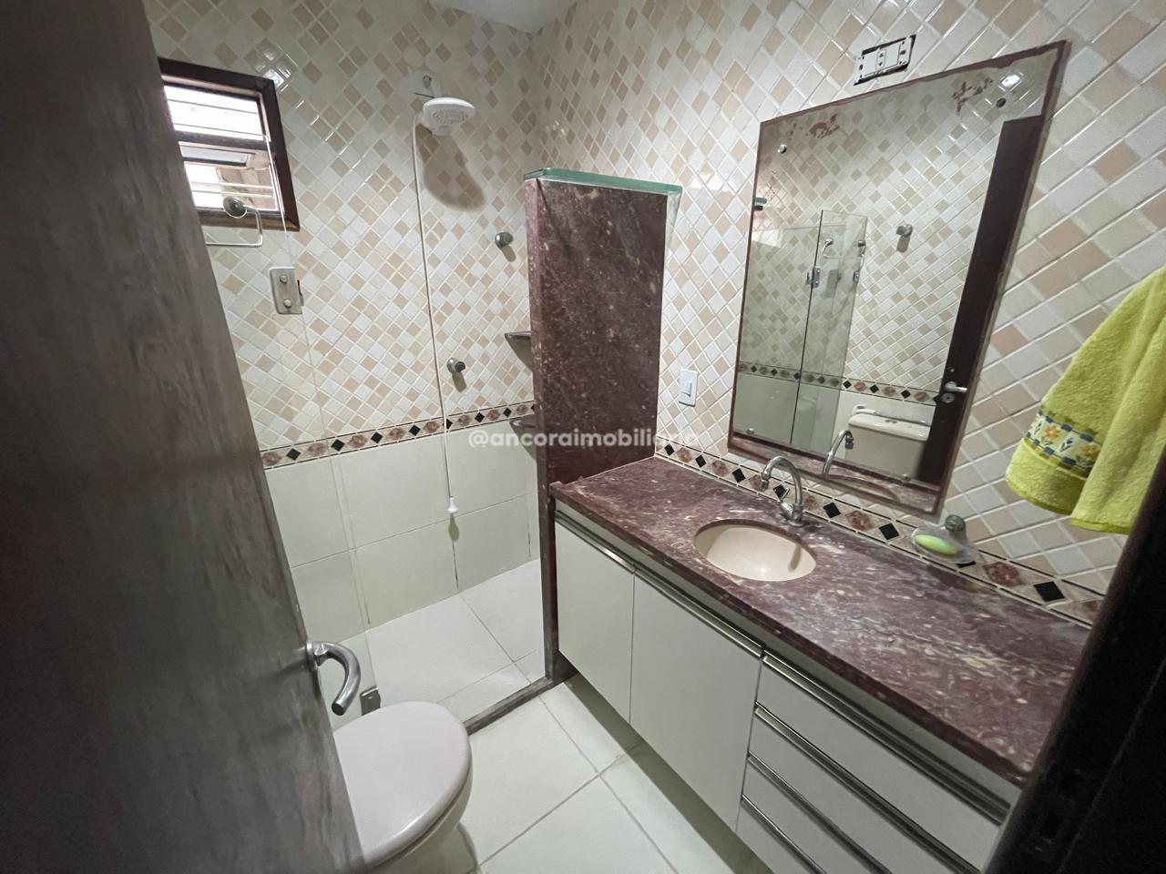 Casa Comercial para aluguel no Prado: 