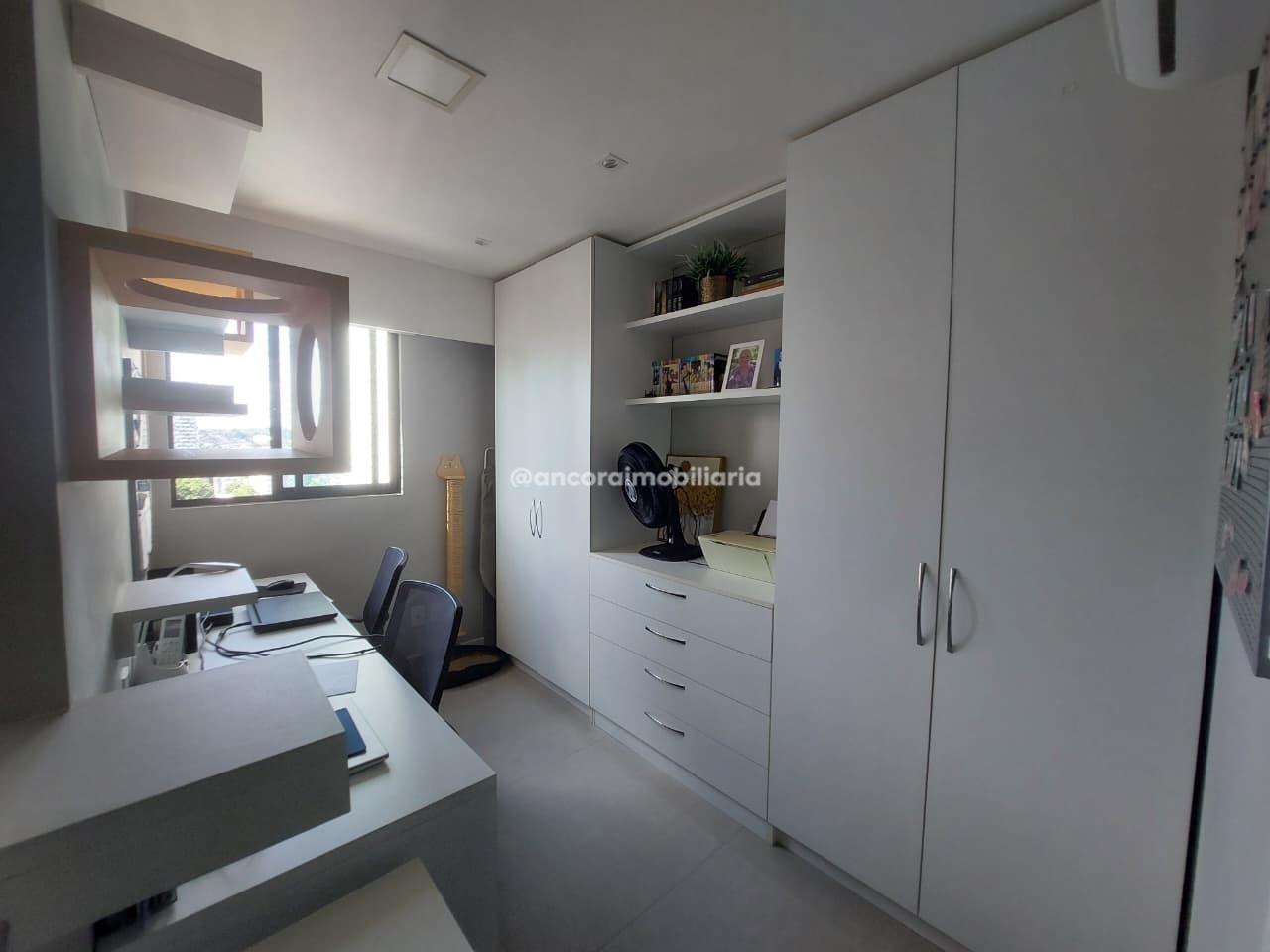 Apartamento à venda no Encruzilhada: 