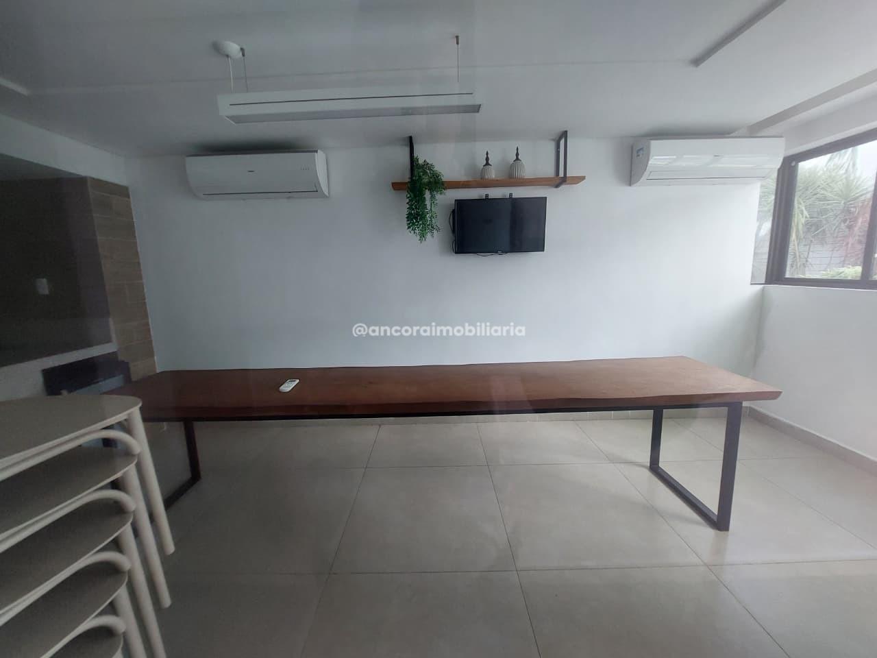 Apartamento à venda no Encruzilhada: 
