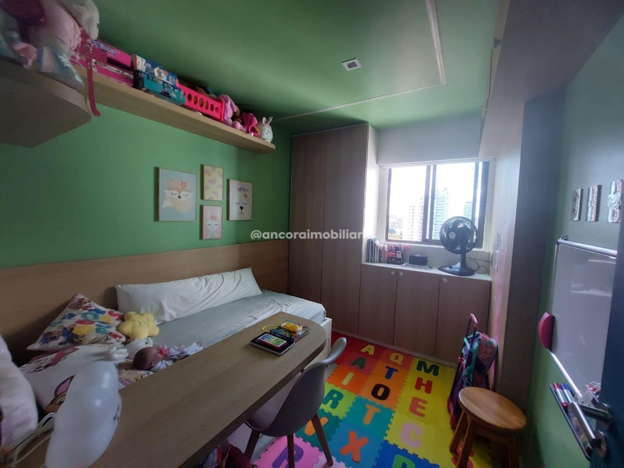 Apartamento à venda no Encruzilhada: 