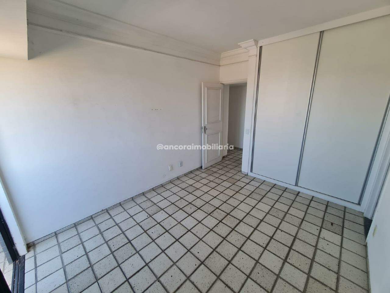 Apartamento à venda no Espinheiro: 